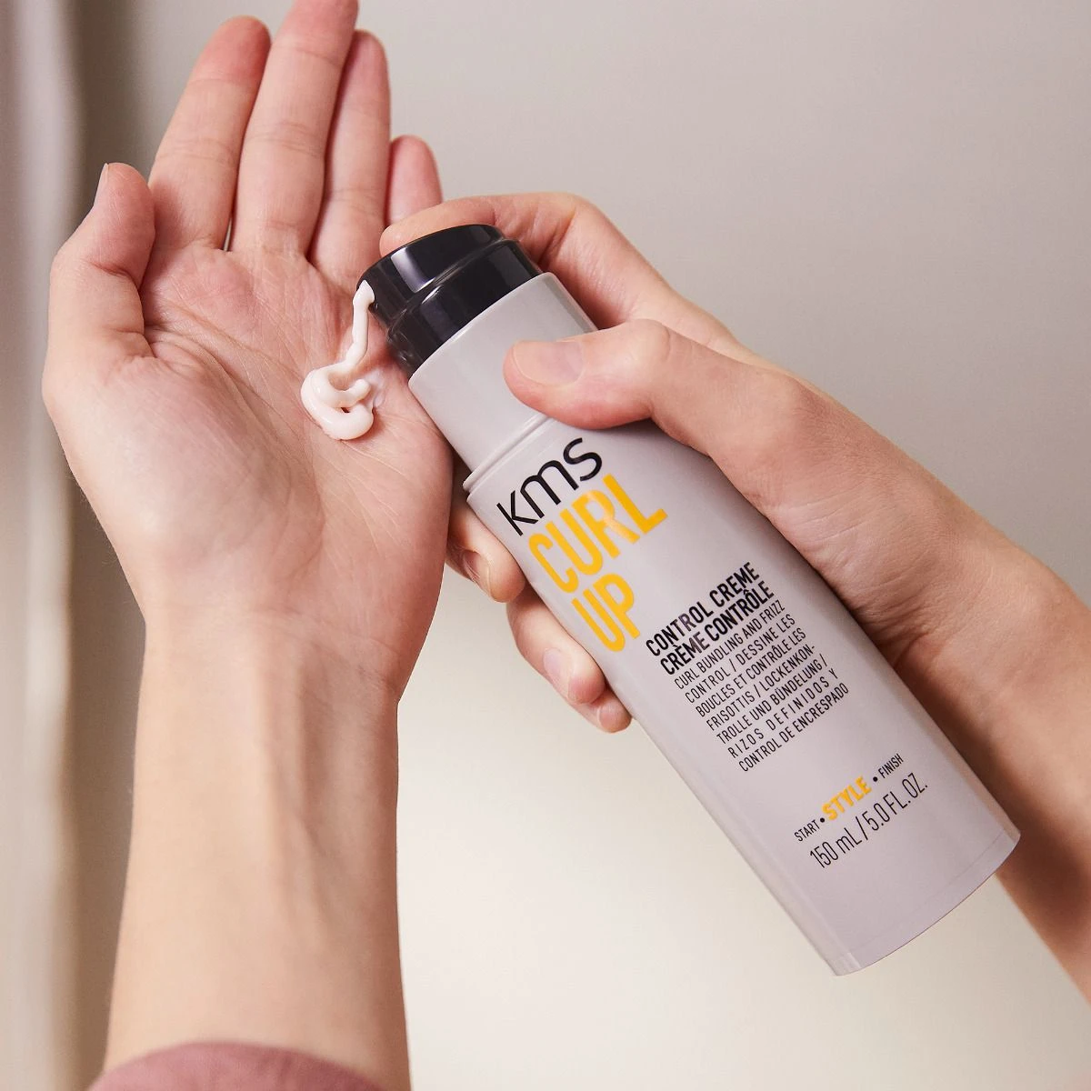 KMS CurlUp Control Creme 150ml KMS CurlUp Control Creme 150ml -L'Oreal Verkoop 4044897270401 8