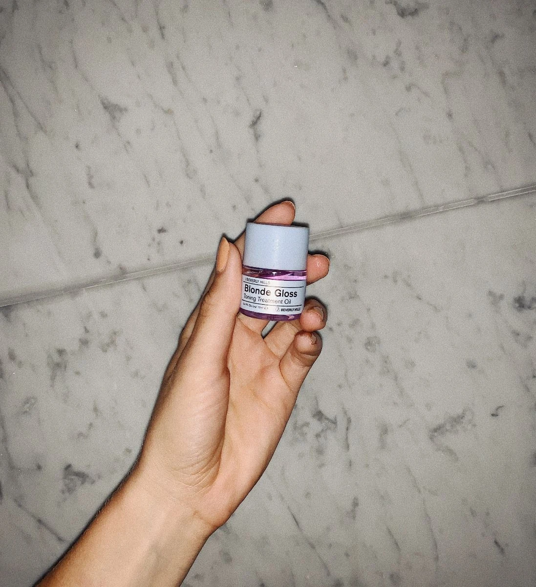 J Beverly Hills BLUE Blonde Gloss 10ml J Beverly Hills BLUE Blonde Gloss 10ml -L'Oreal Verkoop 644216016334 blonde gloss 10 ml