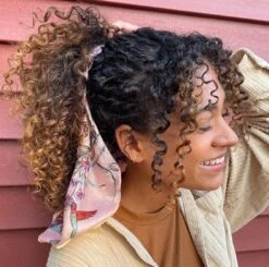 Living Proof Curl Defining Gel148ml -L'Oreal Verkoop curl social cuts jalyssa 1