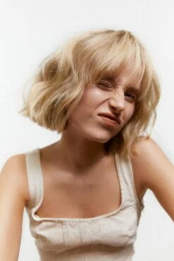 Maria Nila Texture Spray 250ml -L'Oreal Verkoop img texture spray 01 2023 09 25