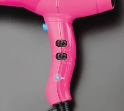 Diva Pro Rapida 4000 Pro Föhn Magenta 3 Diva Pro Rapida 4000 Pro Föhn Magenta -L'Oreal Verkoop pro110 1920 x 1715 07