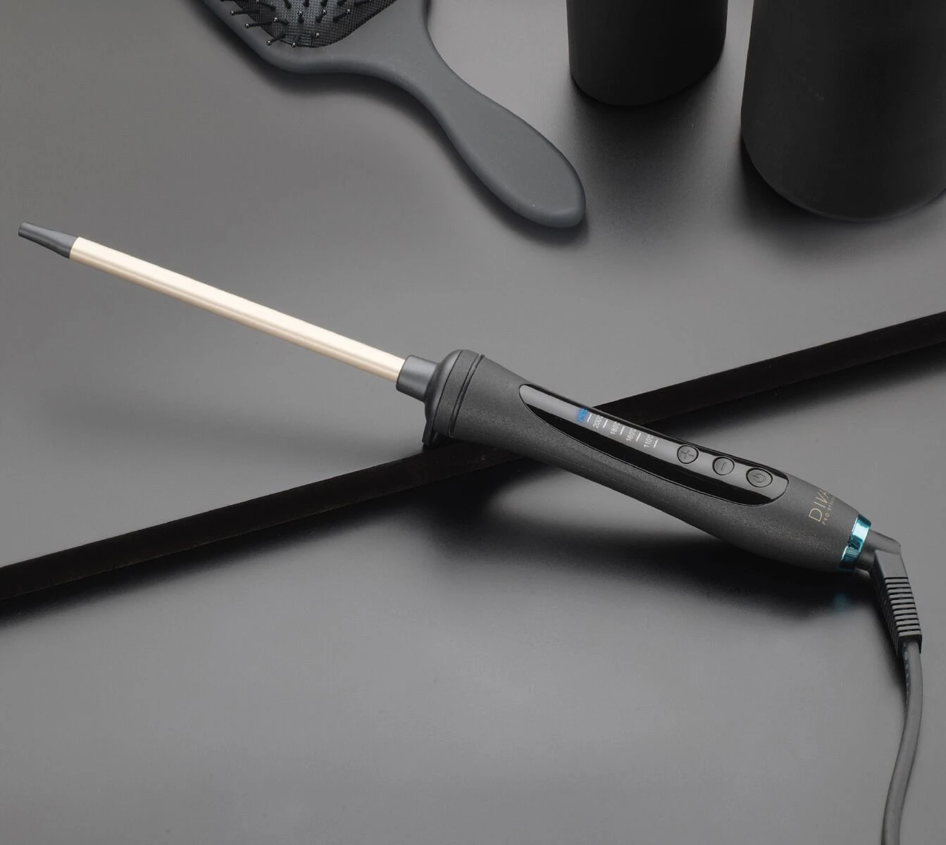 Diva Pro Micro-Stick Diva Pro Micro-Stick -L'Oreal Verkoop pro306 1920 x 1715 02