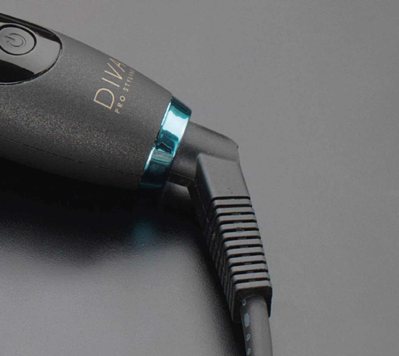 Diva Pro Micro-Stick Diva Pro Micro-Stick -L'Oreal Verkoop pro306 1920 x 1715 05